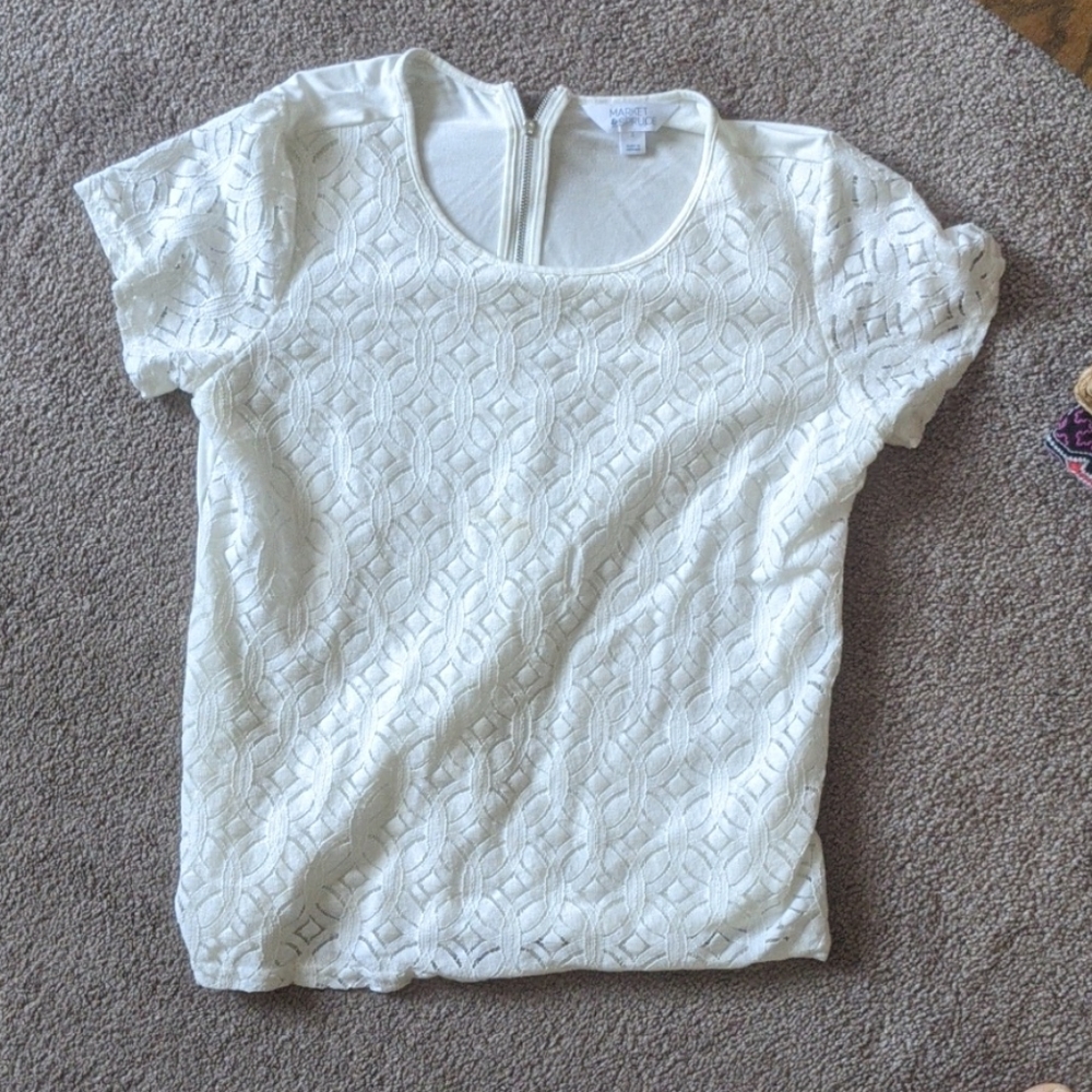 Market and Spruce White Lace Top L